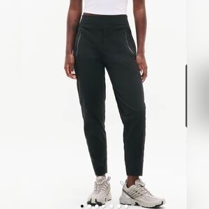 Athleta Women's Black High-Waist Zip-Pocket Jogger Pants Size 2